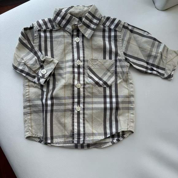 Burberry Baby kid set top shirt button down  + shorts 1/3 months Burberry beige - Picture 5 of 5